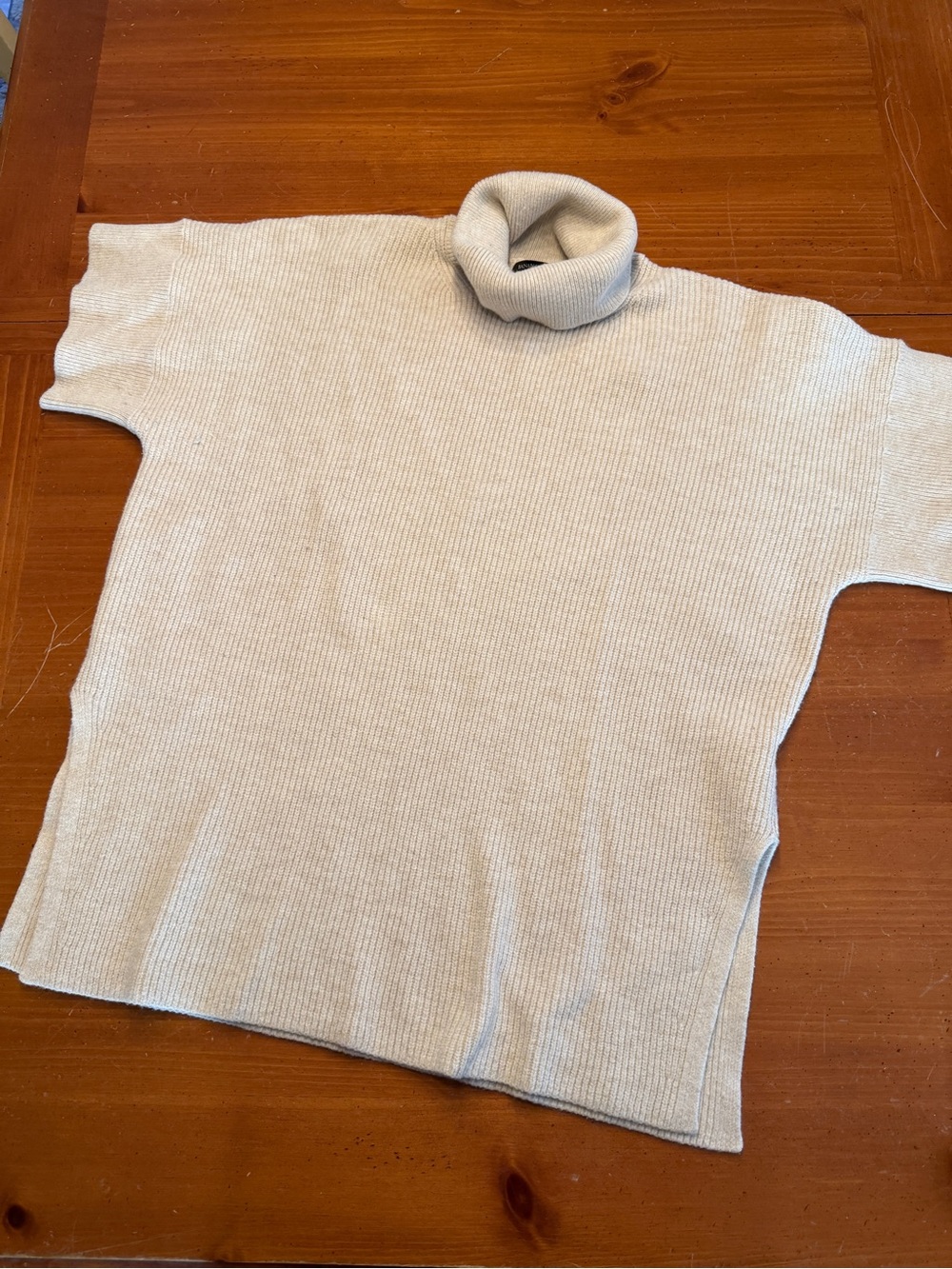 Banana Republic Cream Ribbed Turtleneck Sweater